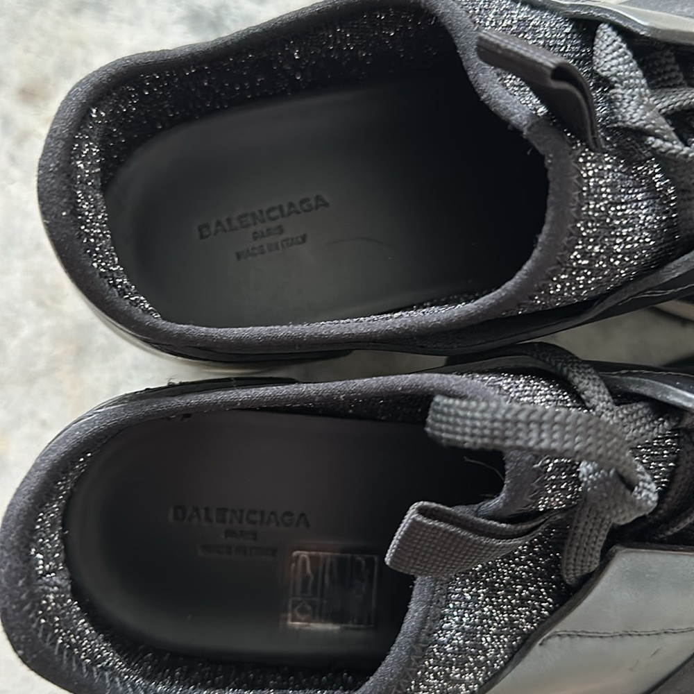 Used once Balenciaga sneakers - Picture 3 of 5